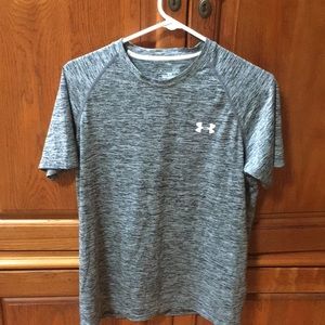 Under armour short sleeve gray tee shirt